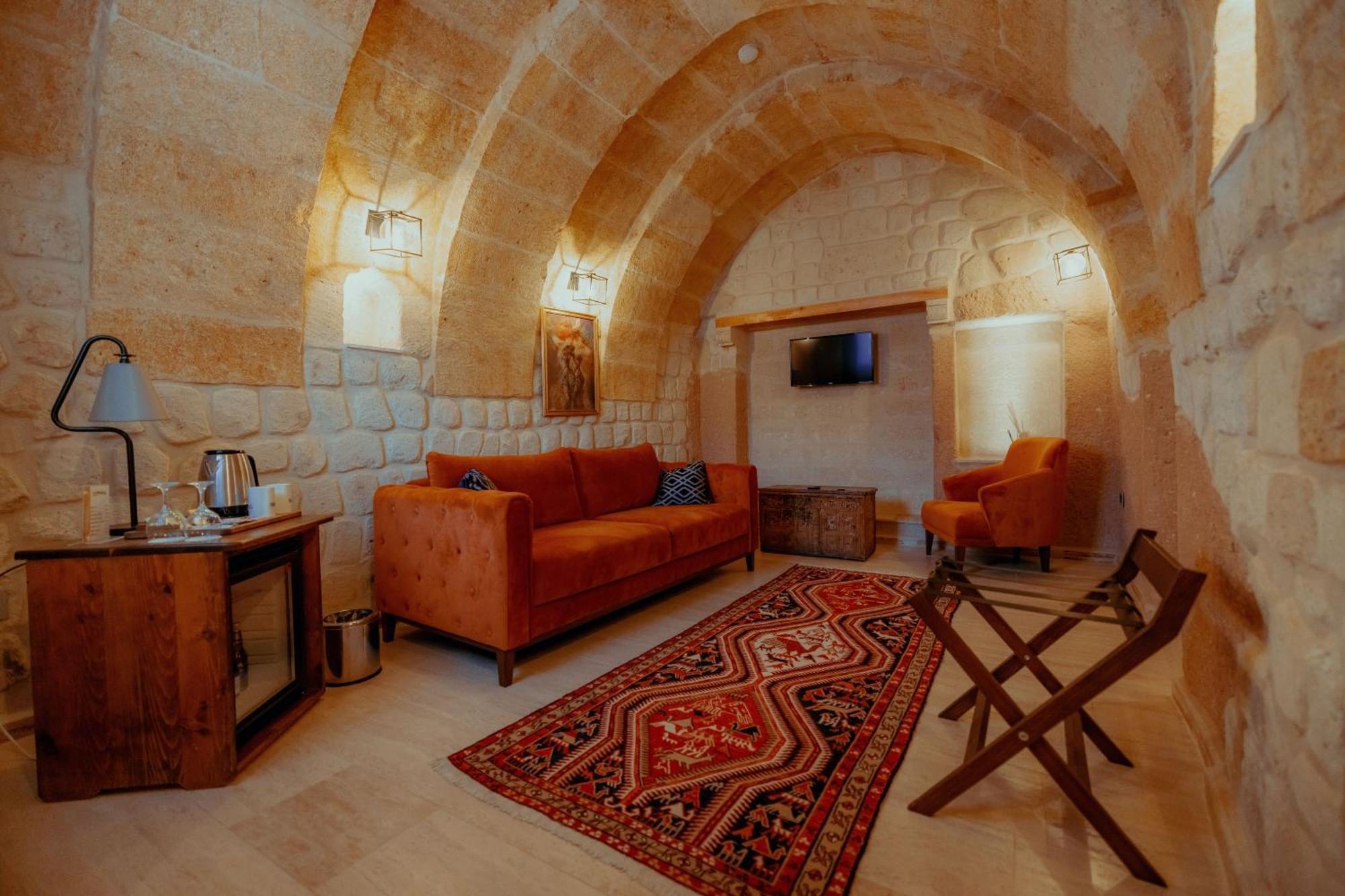 Misty Cave Hotel 어굽 외부 사진