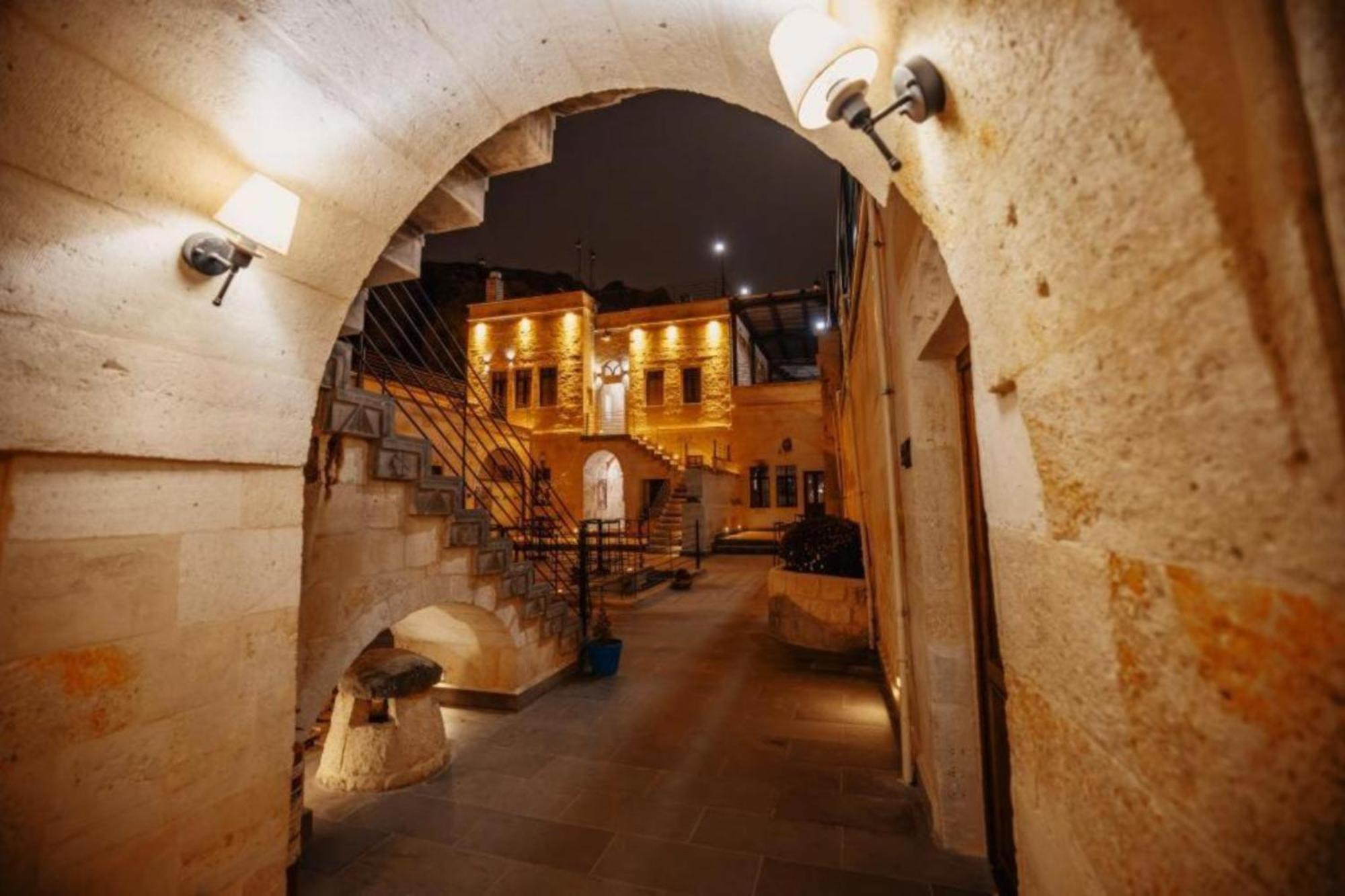 Misty Cave Hotel 어굽 외부 사진
